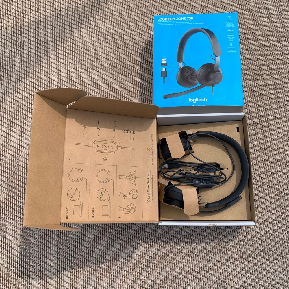 Logitech Zone headset - Picture 2 of 2
